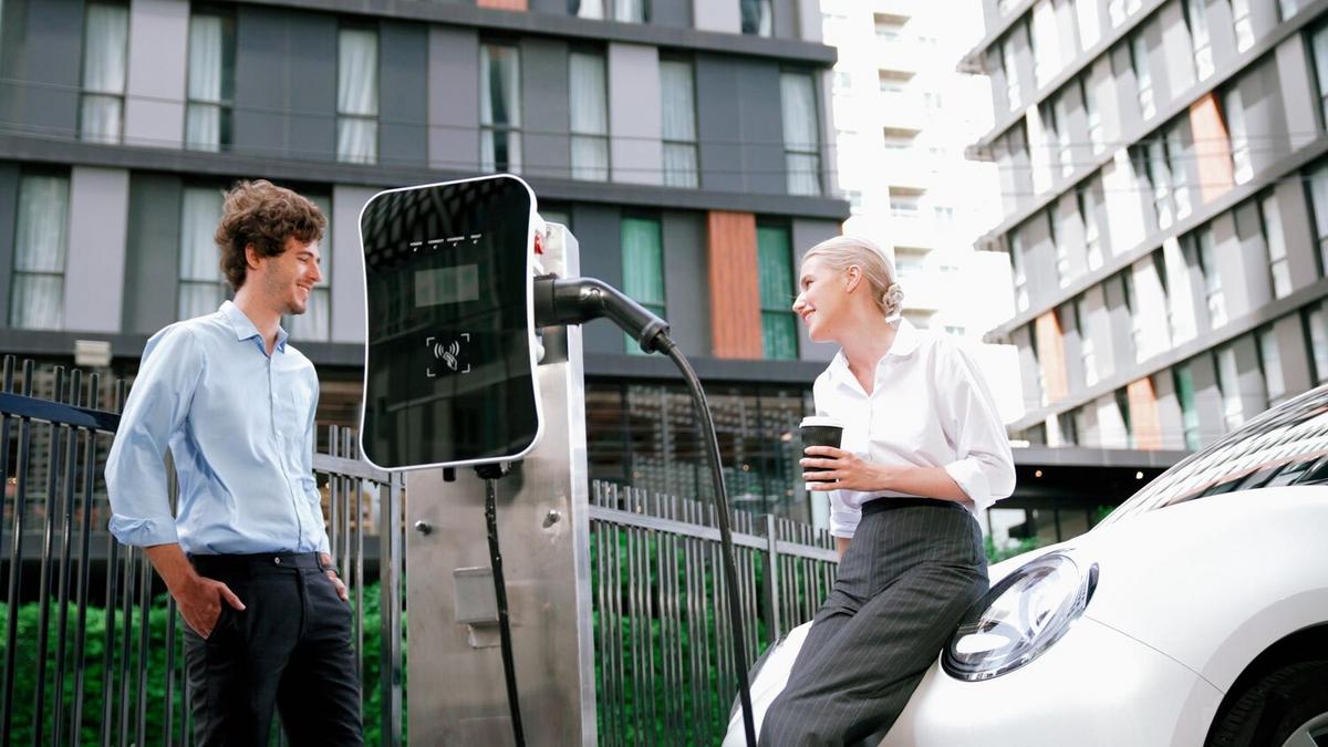 The Impact of EVs on Urban Air Quality